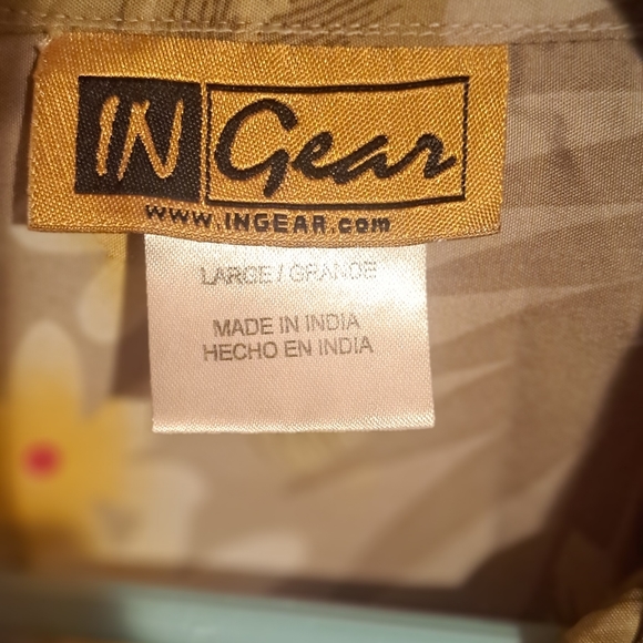 Hawaiian Shirt - Picture 3 of 3